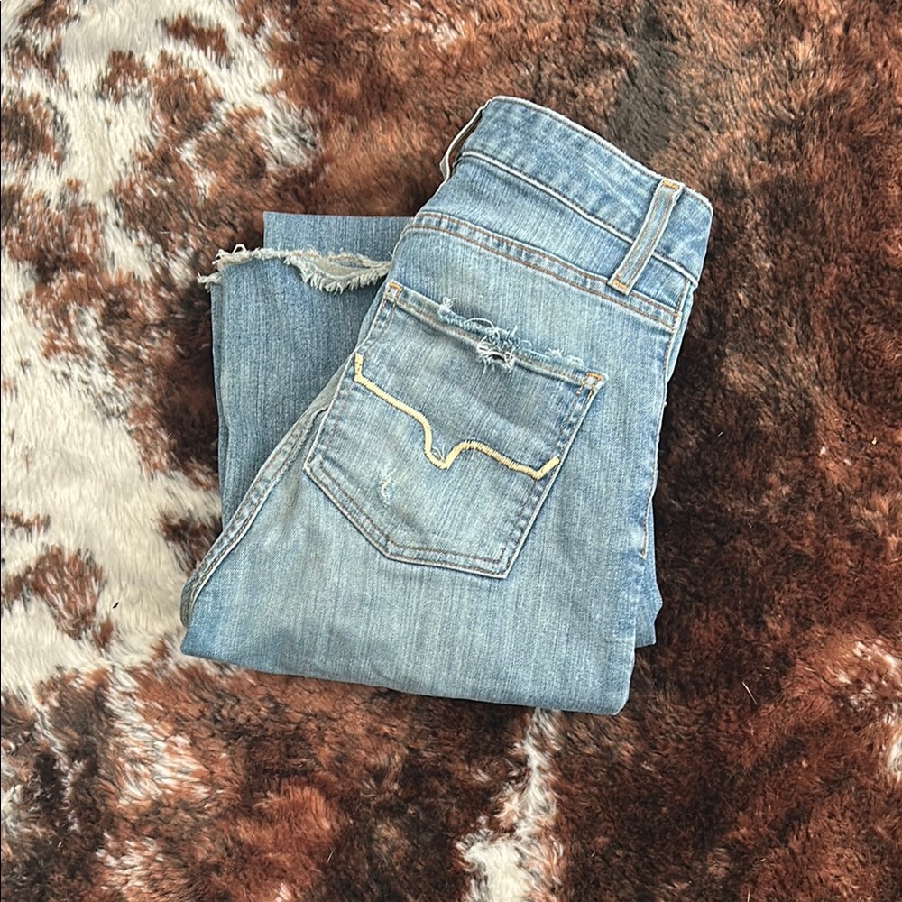 Olivia kimes jeans